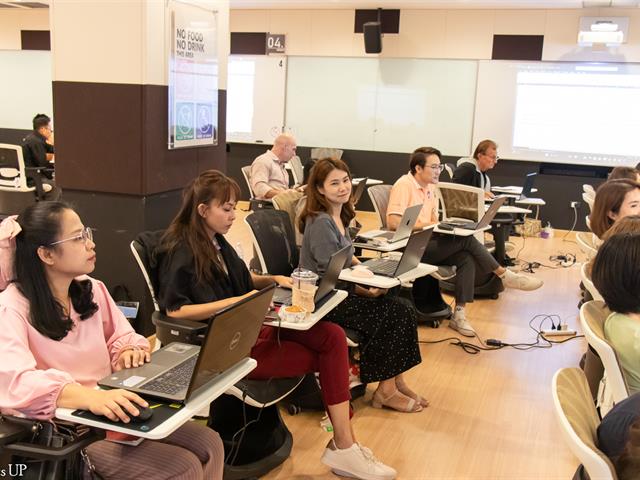 คณะศิลปศาสตร์จัดโครงการพัฒนาอาจารย์สาขาภาษาอังกฤษ ภายใต้หัวข้อ Empowering English Teaching & Learning with AI