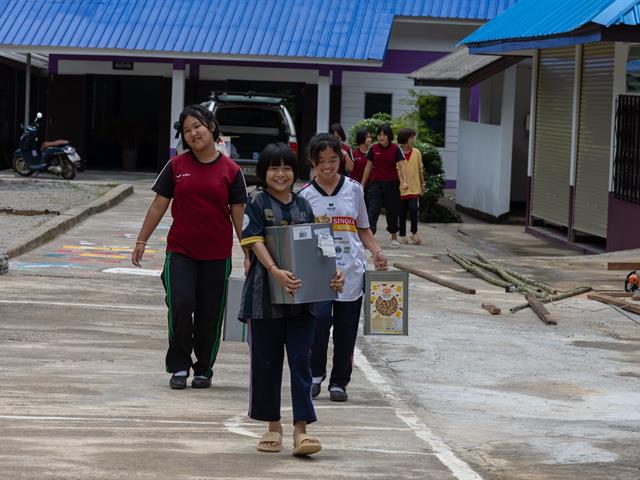 มหาวิทยาลัยพะเยาเข้าร่วมบริการวิชาการพัฒนาระบบเอกสารอิเล็กทรอนิกส์และสื่อการเรียนรู้ห้องสมุด ณ โรงเรียนตำรวจตระเวนชายแดน เบ็ตตี้ดูเมน อำเภอปง จังหวัดพะเยา