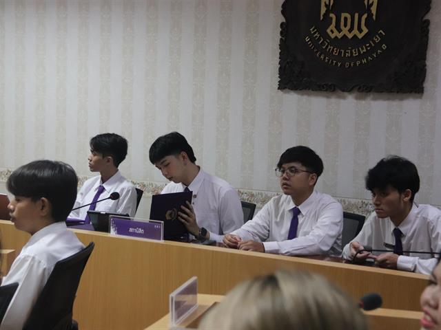 ต้อนรับนิสิตใหม่อย่างสร้างสรรค์