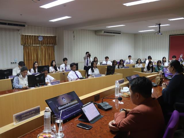 ต้อนรับนิสิตใหม่อย่างสร้างสรรค์
