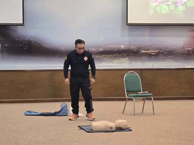 การปฐมพยาบาลเบื้องต้น การปฐมพยาบาล CPR