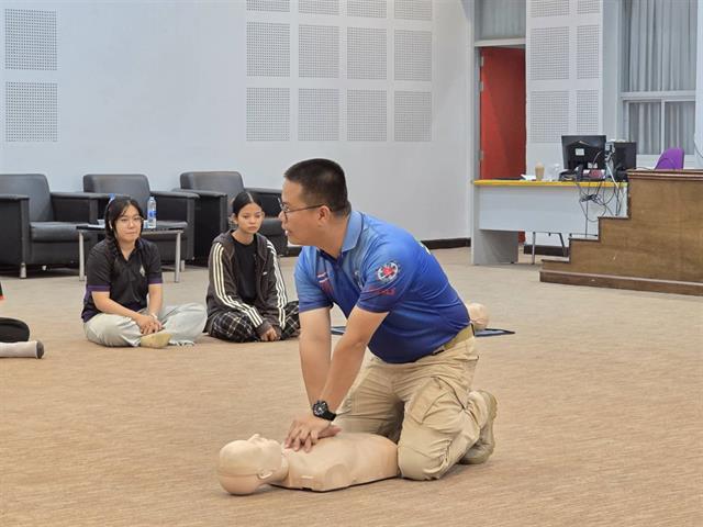 การปฐมพยาบาลเบื้องต้น การปฐมพยาบาล CPR