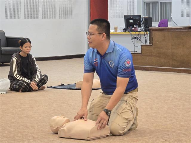 การปฐมพยาบาลเบื้องต้น การปฐมพยาบาล CPR