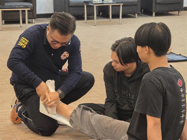 การปฐมพยาบาลเบื้องต้น การปฐมพยาบาล CPR