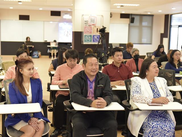 คณะบริหารธุรกิจและนิเทศศาสตร์  