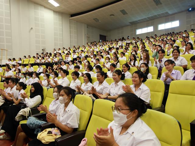 คณะสาธารณสุขศาสตร์ จัดกิจกรรม “เติมพลังรัก เติมพลังใจ” (โฮมฮัก ฮีลใจ) ให้กับนิสิตใหม่ ประจำปีการศึกษา 2568