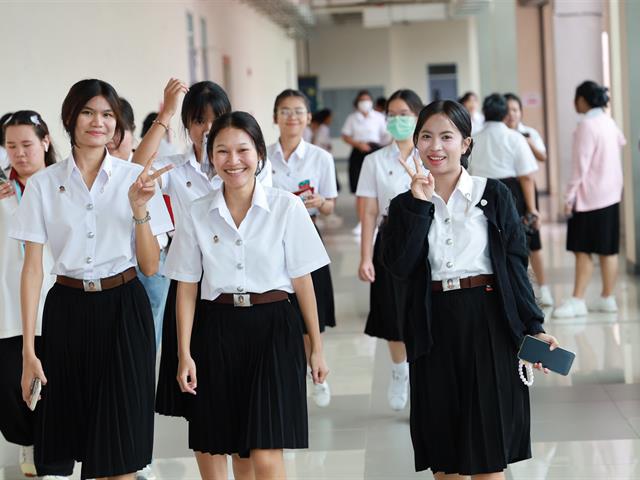 คณะสาธารณสุขศาสตร์ จัดกิจกรรม “เติมพลังรัก เติมพลังใจ” (โฮมฮัก ฮีลใจ) ให้กับนิสิตใหม่ ประจำปีการศึกษา 2568