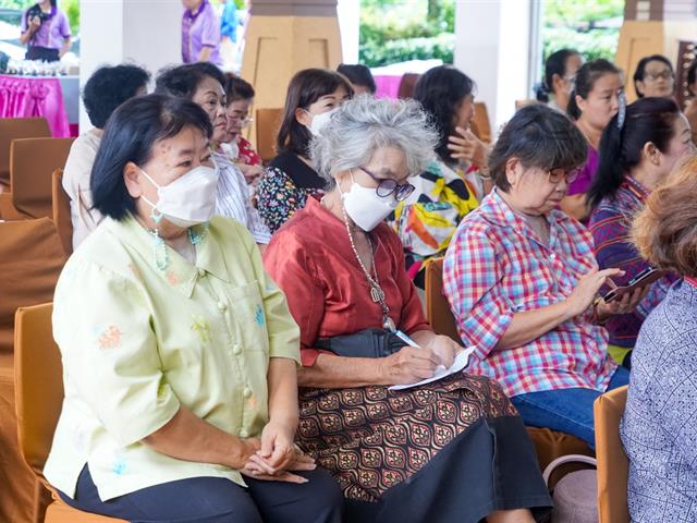 สนับสนุนผู้ประกอบการท้องถิ่น 
