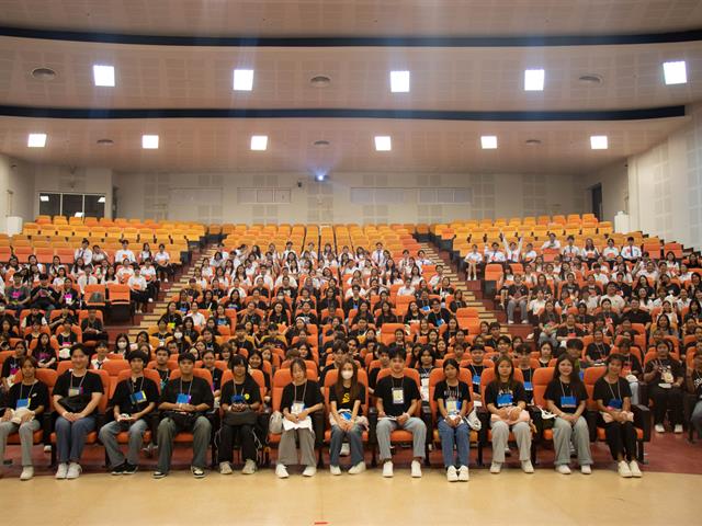 คณะศิลปศาสตร์จัดโครงการสานสัมพันธ์น้องใหม่ หล่อหลอมดวงใจเลือดสีส้มอิฐ ครั้งที่ 19