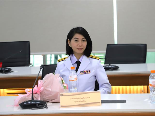 ประธานหลักสูตร ศศ.บ. ภาษาฝรั่งเศส คณะศิลปศาสตร์ เข้ารับมอบรางวัลครูภาษาฝรั่งเศสดีเด่น จารึกพระนามาภิไธย ย่อ กว ประจำปี ๒๕๖๗