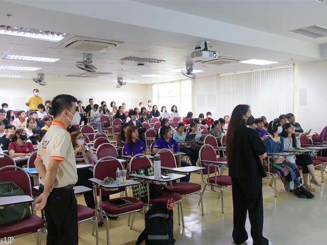 คณะศิลปศาสตร์จัดโครงการปฐมนิเทศ อบรมทักษะทางภาษาและการใช้ชีวิตในมหาวิทยาลัย