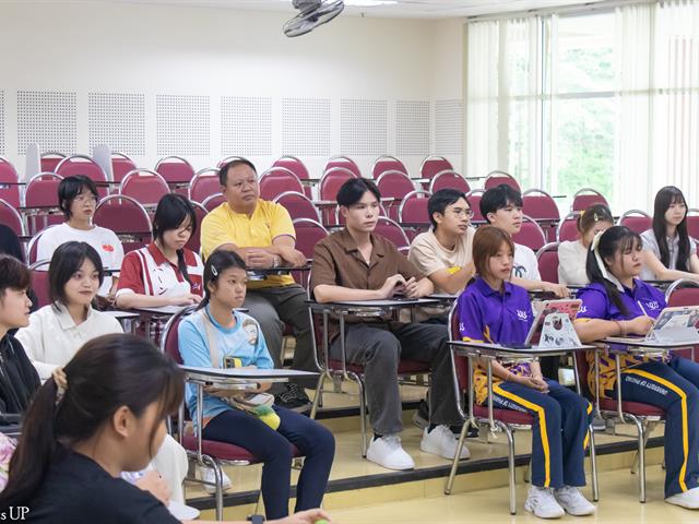 คณะศิลปศาสตร์จัดโครงการปฐมนิเทศ อบรมทักษะทางภาษาและการใช้ชีวิตในมหาวิทยาลัย