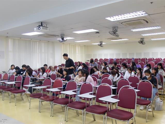 คณะศิลปศาสตร์จัดโครงการปฐมนิเทศ อบรมทักษะทางภาษาและการใช้ชีวิตในมหาวิทยาลัย