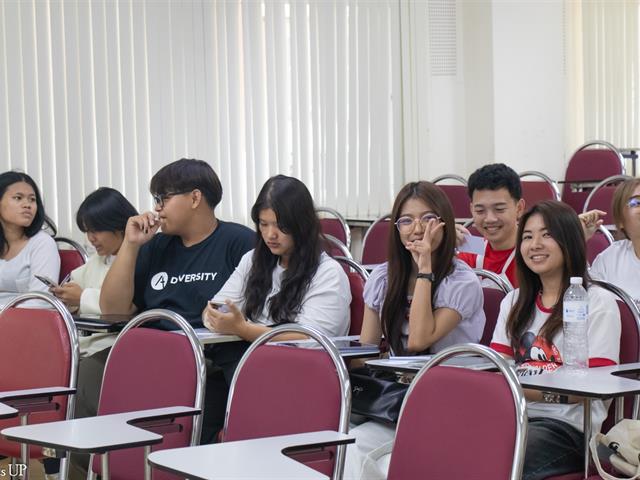 คณะศิลปศาสตร์จัดโครงการปฐมนิเทศ อบรมทักษะทางภาษาและการใช้ชีวิตในมหาวิทยาลัย