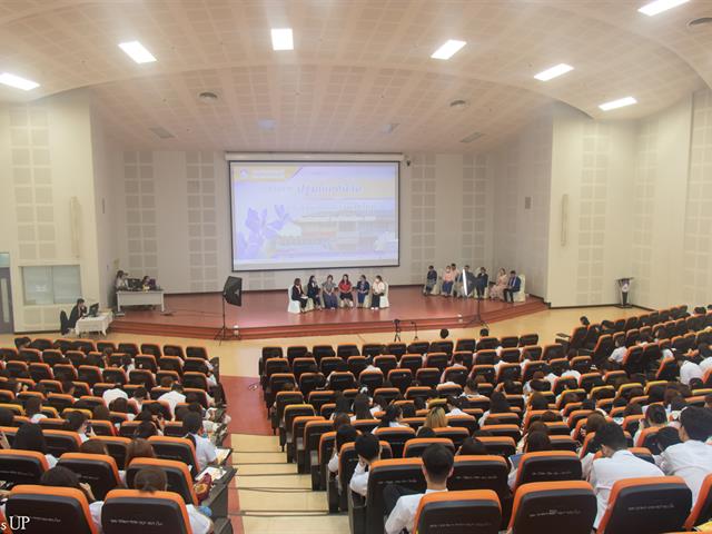คณะศิลปศาสตร์จัดกิจกรรมปฐมนิเทศนิสิตคณะศิลปศาสตร์ ประจำปีการศึกษา 2568