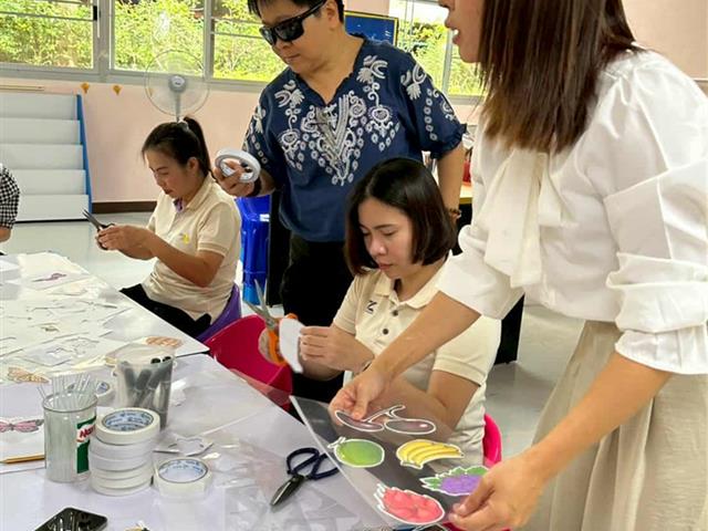 โครงการพัฒนาการสื่อการสอนด้านการส่งเสริมพัฒนาการเด็ก