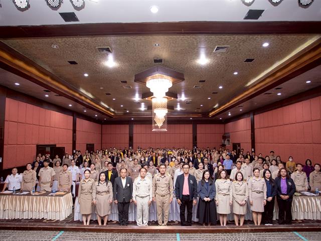 ม.พะเยาร่วมกับสำนักงานศึกษาธิการจังหวัดพะเยาเดินหน้าขับเคลื่อน “งานสวนพฤกษศาสตร์โรงเรียน” เสริมสร้างองค์ความรู้สู่การอนุรักษ์อย่างยั่งยืน