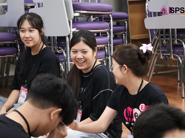 คณะรัฐศาสตร์และสังคมศาสตร์ 
