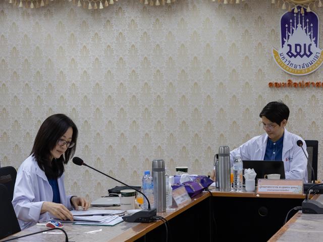 คณะศิลปศาสตร์รับการตรวจประเมินการประกันคุณภาพการศึกษาภายใน ระดับหลักสูตร ประจำปีการศึกษา 2567