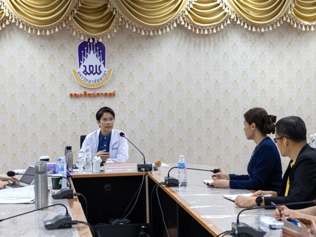 คณะศิลปศาสตร์รับการตรวจประเมินการประกันคุณภาพการศึกษาภายใน ระดับหลักสูตร ประจำปีการศึกษา 2567