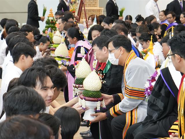 พิธีไหว้ครู มหาวิทยาลัยพะเยา ประจำปีการศึกษา 2568 "น้อมประณตขาบสักกา มหาคุรุปาจรีย์ สดุดีพระคุณที่สาม"