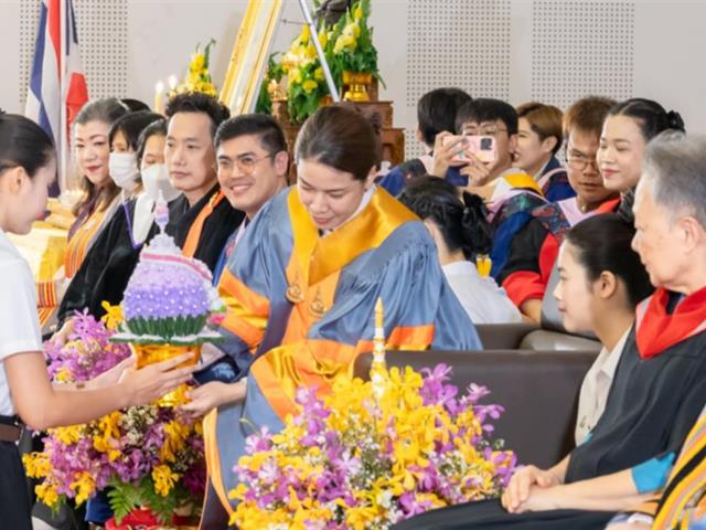 คณะศิลปศาสตร์จัดพิธีไหว้ครู “กราบคุรุปูจา ครูบาอาจารย์เจ้า” ประจำปีการศึกษา ๒๕๖๘