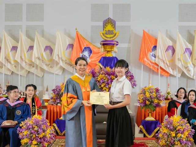 คณะศิลปศาสตร์จัดพิธีไหว้ครู “กราบคุรุปูจา ครูบาอาจารย์เจ้า” ประจำปีการศึกษา ๒๕๖๘