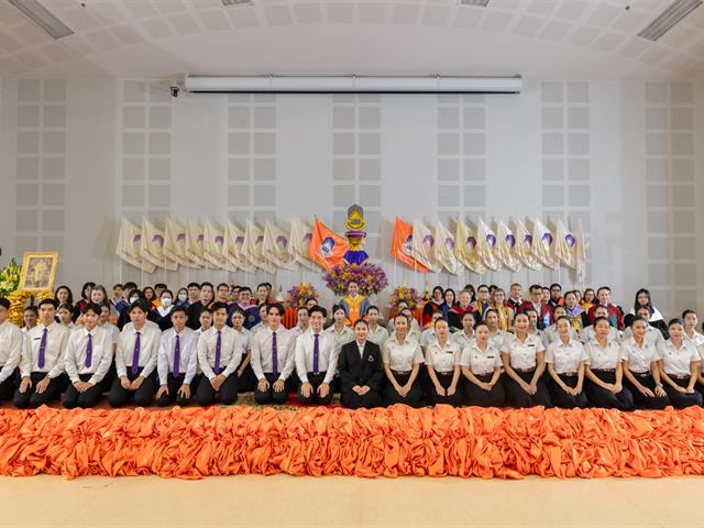 คณะศิลปศาสตร์จัดพิธีไหว้ครู “กราบคุรุปูจา ครูบาอาจารย์เจ้า” ประจำปีการศึกษา ๒๕๖๘