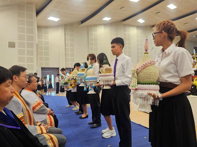 คณะสหเวชศาสตร์ จัดพิธีไหว้ครู คณะสหเวชศาสตร์ ประจำปีการศึกษา 2568 