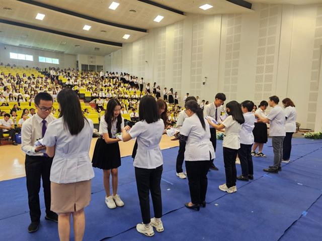 จัดพิธีรับกาวน์ ก้าวสู่วิชาชีพ ประจำปีการศึกษา 2568