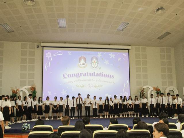 จัดพิธีรับกาวน์ ก้าวสู่วิชาชีพ ประจำปีการศึกษา 2568