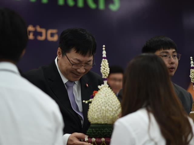 คณะแพทยศาสตร์ นิสิตแพทย์ พิธีไหว้ครู