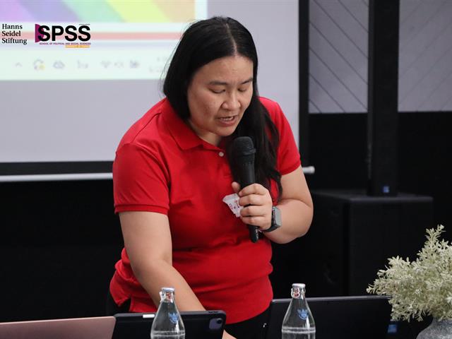คณะรัฐศาสตร์และสังคมศาสตร์ 