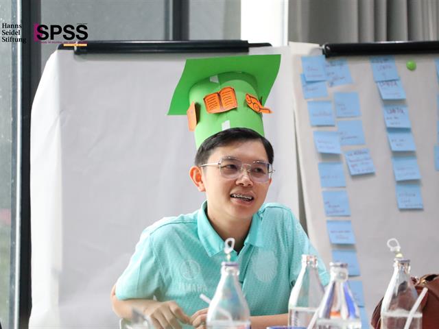 คณะรัฐศาสตร์และสังคมศาสตร์ 