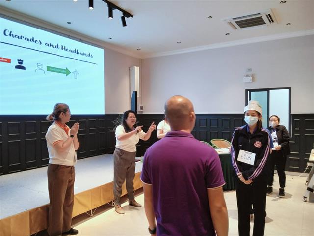 คณะศิลปศาสตร์ มหาวิทยาลัยพะเยา จัดอบรมเชิงปฏิบัติการ  “เทคนิคการสอนแบบ Play-based Learning” แก่ครูตำรวจตระเวนชายแดน  ศูนย์การเรียนตำรวจตระเวนชายแดน อินทรีอาสา (บ้านห้วยปุ้ม)