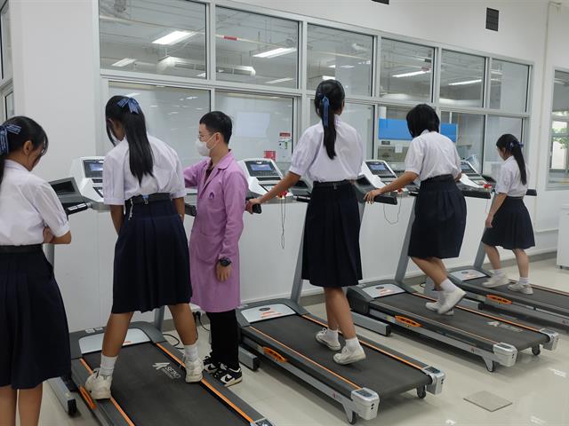 คณะวิทยาศาสตร์การแพทย์เปิดบ้านต้อนรับนักเรียนและคณะครูจากโรงเรียนตากพิทยาคม