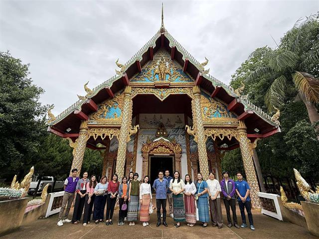 ถวายเทียนพรรษา และไฟโซลาเซลล์