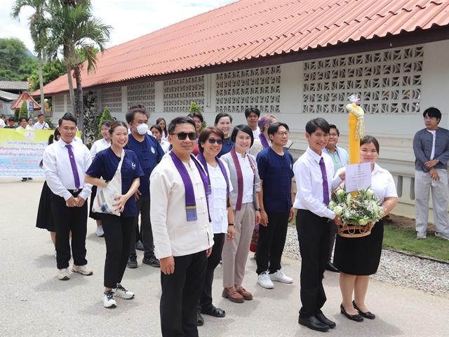ถวายเทียน