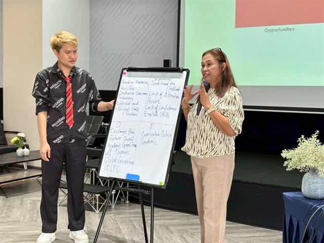 LINE_ALBUM_Transforming DeSUP English Education_250707_96.jpg