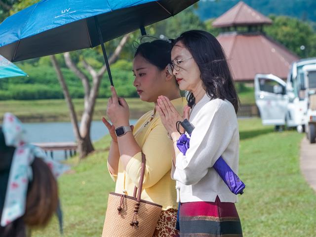 วิทยาลัยการศึกษา เข้าร่วมพิธีตักน้ำเจริญพระพุทธมนต์น้ำสรงพระธาตุจอมทอง