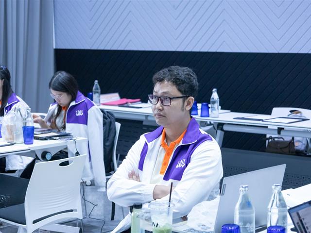 School of Liberal Arts Hosts AI Training Workshop to Enhance Staff Efficiency