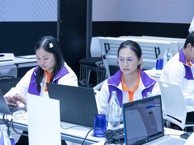 School of Liberal Arts Hosts AI Training Workshop to Enhance Staff Efficiency