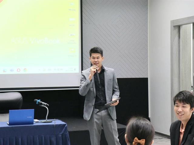 The School of Liberal Arts Organizes Support Staff’s Presentation of Applying Gen AI in Routine Tasks
