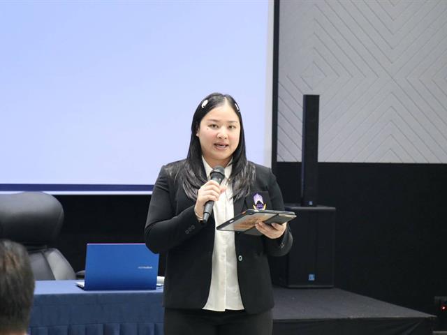 The School of Liberal Arts Organizes Support Staff’s Presentation of Applying Gen AI in Routine Tasks
