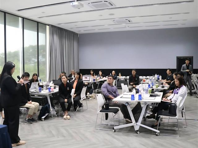 The School of Liberal Arts Organizes Support Staff’s Presentation of Applying Gen AI in Routine Tasks