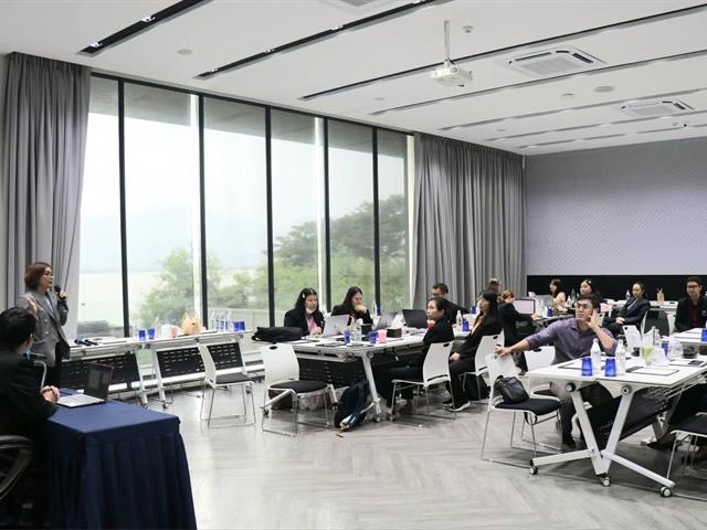 The School of Liberal Arts Organizes Support Staff’s Presentation of Applying Gen AI in Routine Tasks