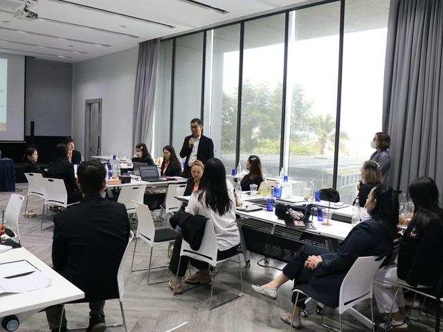 The School of Liberal Arts Organizes Support Staff’s Presentation of Applying Gen AI in Routine Tasks