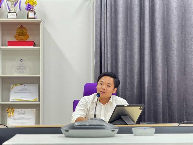 คณะรัฐศาสตร์และสังคมศาสตร์ 