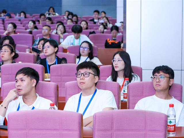 สาขาวิชาภาษาจีน คณะศิลปศาสตร์ มหาวิทยาลัยพะเยา เข้าร่วมการประชุมวิชาการนานาชาติด้านการศึกษาภาษาจีนครั้งที่ 21