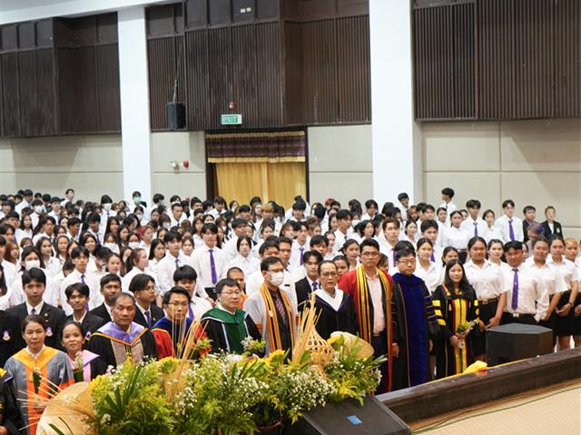 คณะรัฐศาสตร์และสังคมศาสตร์ 
